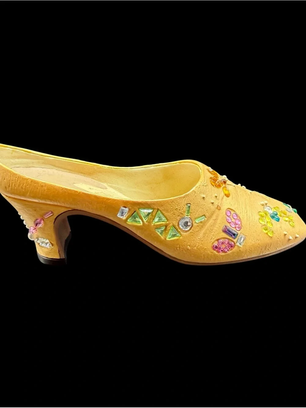 Summer Buzz Yellow Just The Right Shoe Raine Willitts 25232 2002 Figure Complete